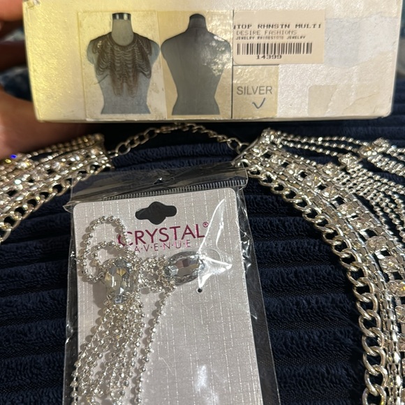Crystal Avenue Rhinestone Statement Necklace - Picture 4 of 8